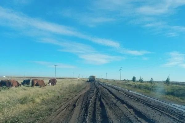 Emsur-Transito-pesado-Caminos-rurales-01