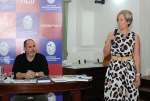 hcd unicen libros
